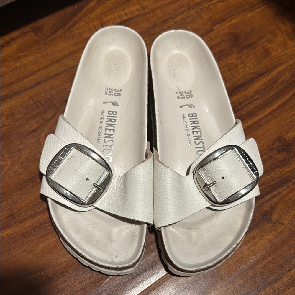 Birkenstock Women’s big buckle White Sandals 38